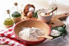 Вкусные рецепты: Летние роллы с креветками !!!, спагетти с тунцом, Закусочный торт "Мешочек с подарками"