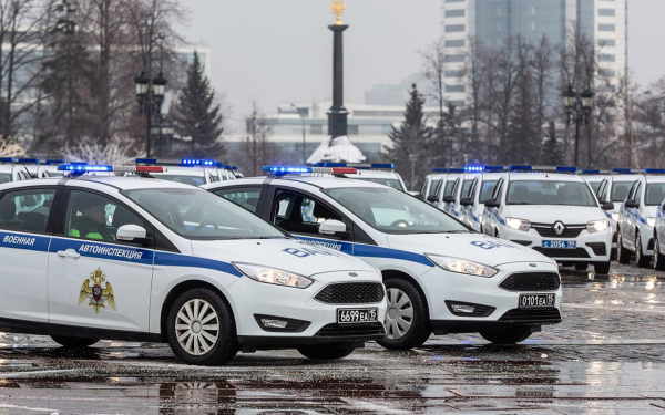 
            Водителей удивили штрафами за регистратор на лобовом. Что изменится
        