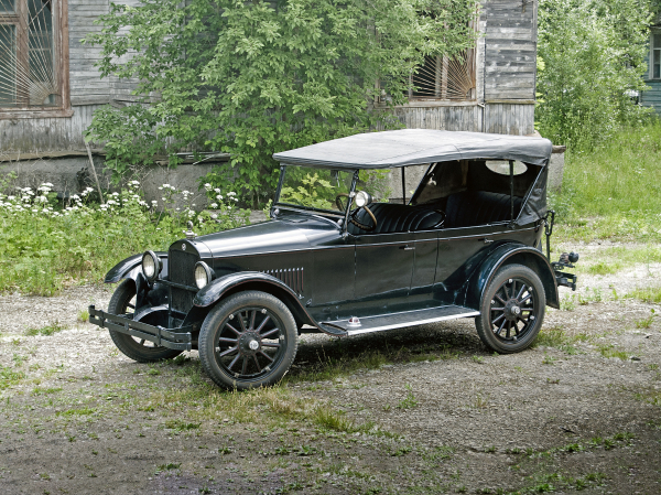 Бери багаж, идём домой: тест-драйв Studebaker Standard Six 1924 года