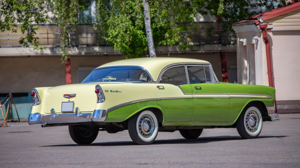 Шесть цилиндров, два цвета и ноль масляных фильтров: опыт владения Chevrolet Bel Air 1956 года