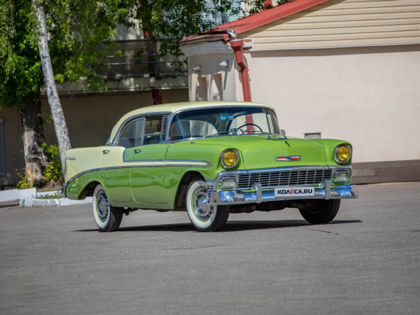 Шесть цилиндров, два цвета и ноль масляных фильтров: опыт владения Chevrolet Bel Air 1956 года