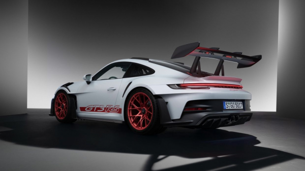 «Порше» представила новый спорткар Porsche 911 GT3 RS поколения 992 — фото и характеристики