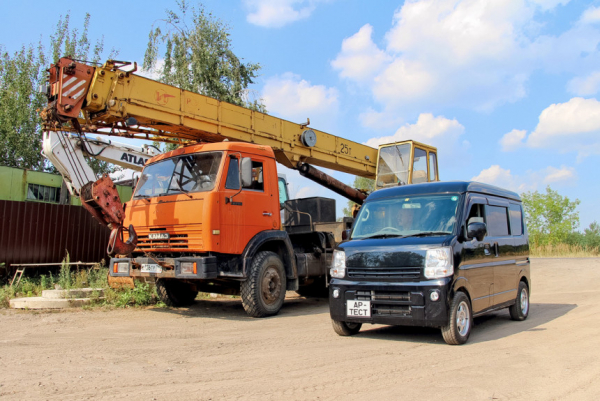 Шкатулка-праворулька: знакомимся с кей-каром Mitsubishi Minicab из Японии