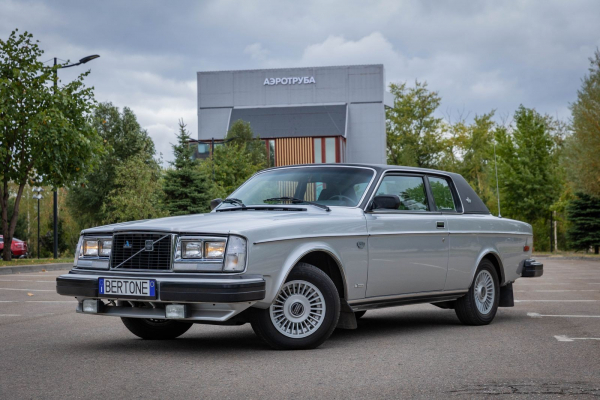 Italiano vero шведского происхождения: опыт владения Volvo 262С 1979 года