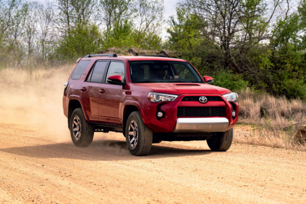 Почему в Америке все чаще покупают устаревший внедорожник Toyota 4Runner? Разбираемся в рамках нашего теста