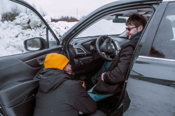 Джентльмен в лесу: зимний тест-драйв Subaru Forester SK