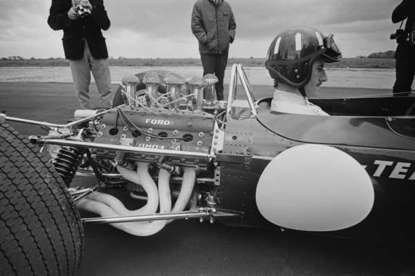 История легендарного двигателя Формулы-1 Ford Cosworth DFV — создание, победы с «Лотусом», титулы