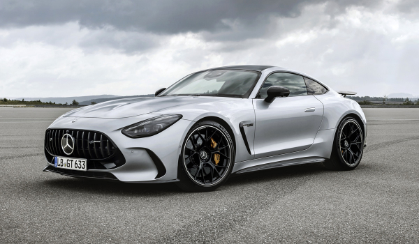 Новый Mercedes-AMG GT: полный привод и салон 2+2