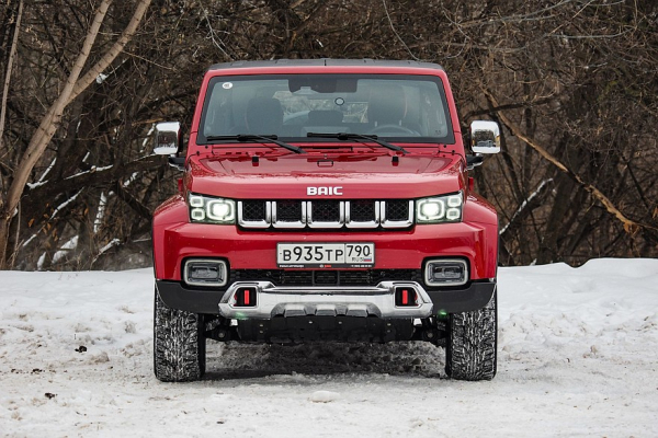 Для тех, кто выбирает стиль: тест BAIC BJ40