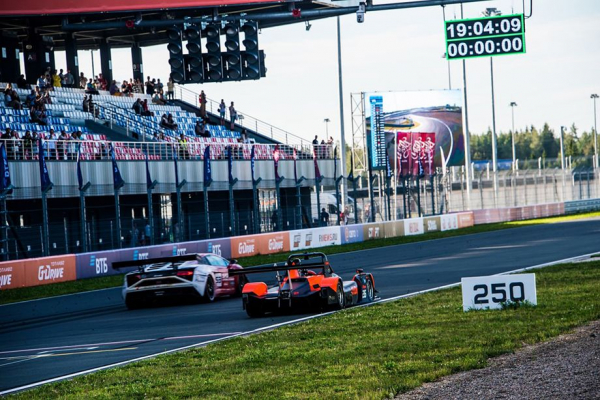 Главные события и машины этапа Russian Endurance Challenge на «Игора Драйв» в рамках Garage Fest 2023