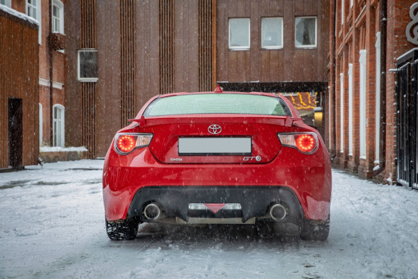 Между быть и казаться: опыт владения Toyota GT86