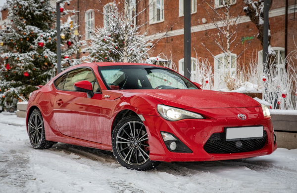 Между быть и казаться: опыт владения Toyota GT86