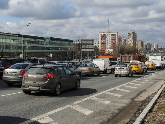 Освобождать от налога на угнанное авто планируют по упрощенной процедуре