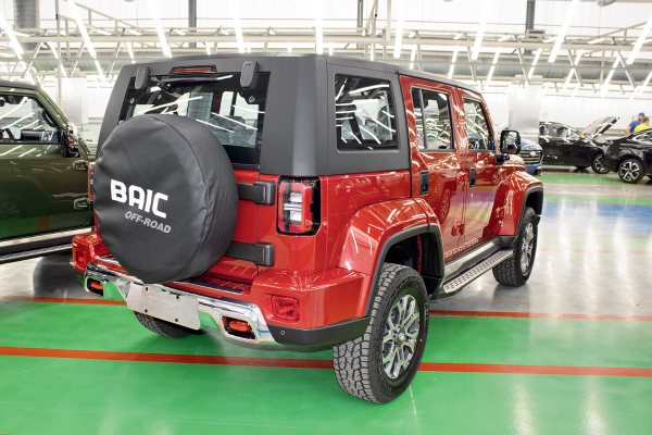 Джипозаменитель: знакомство с внедорожником BAIC BJ40