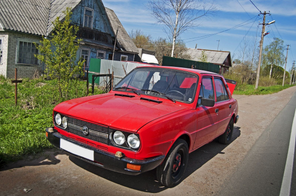 А мне летать охота: тест-драйв Skoda 120 1983 года