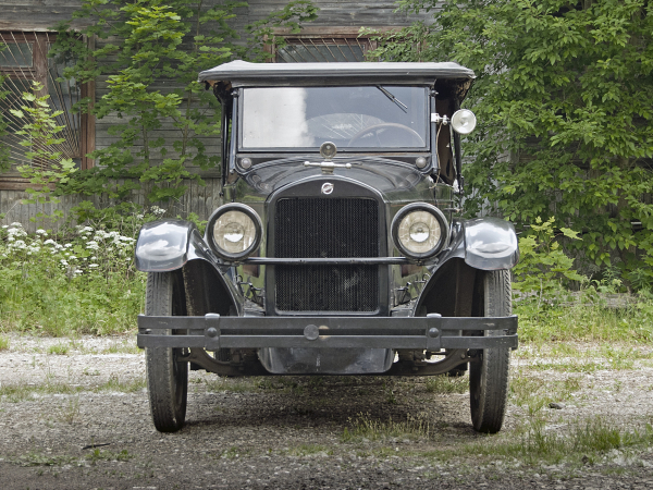 Бери багаж, идём домой: тест-драйв Studebaker Standard Six 1924 года